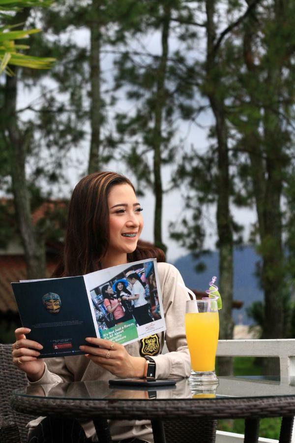 Kusuma Agrowisata Resort & Convention Malang Exterior foto